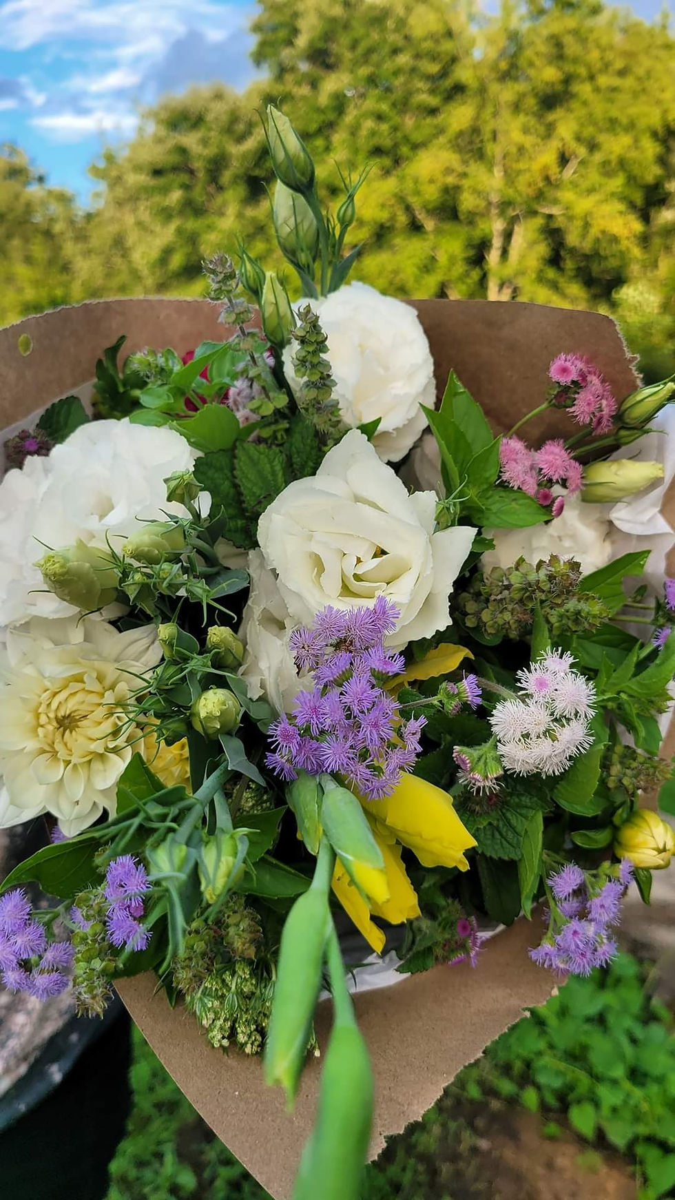 Thumbnail: Various specialty flowers from stock, dahailas, snapdragons, peonies, etc.