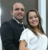 Leonardo, policial... Erika contadora.jp