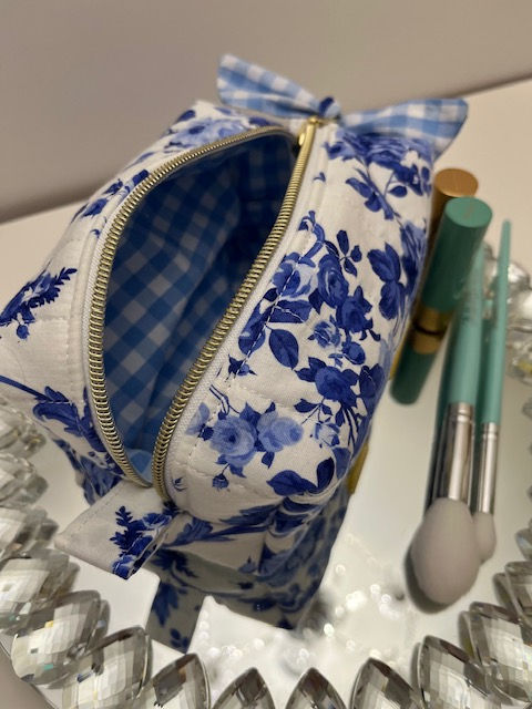 Thumbnail: BLUE ROSES HANDCRAFTED BOXY BAG