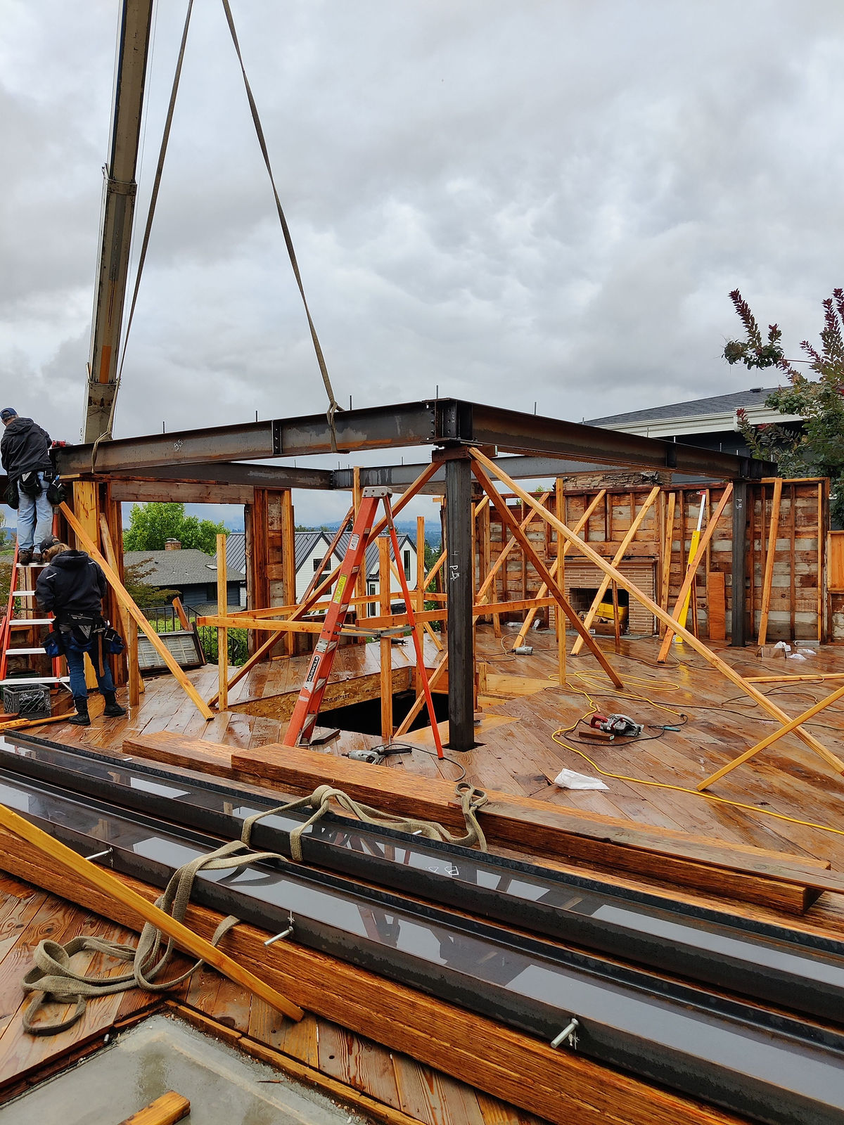Structural steel beam install. — view 3