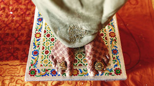 ఆమె పాదాలు!