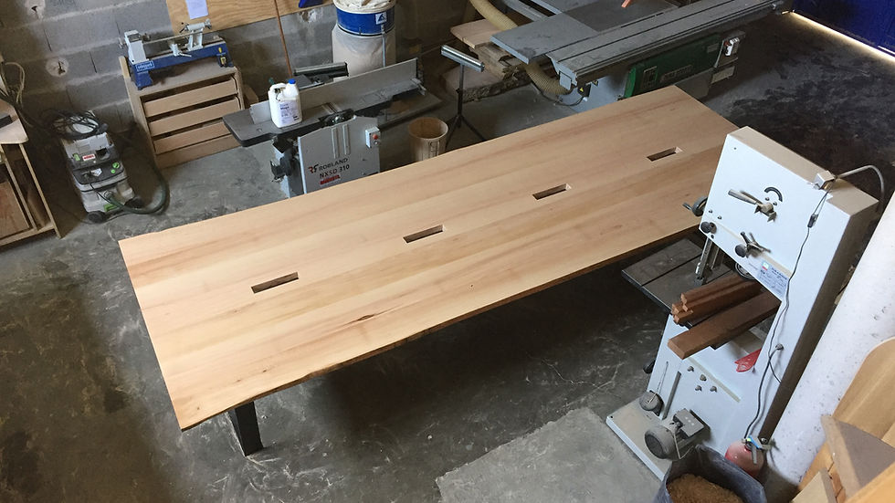 Quentin Delion, ébéniste et designer à Bidart, Pays Basque - Bureau entreprise hêtre massif