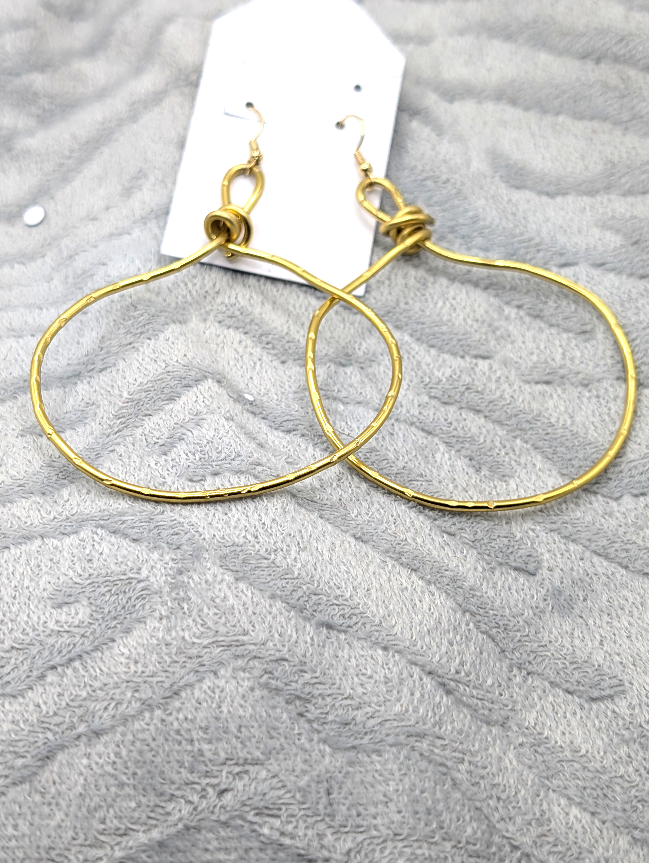 Gold  Circle Earrings 