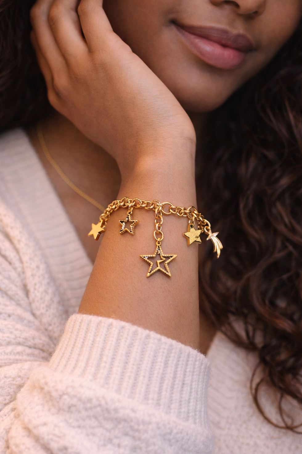 Thumbnail: Gold star charm bracelet
