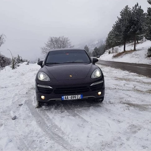 porsche.jpg