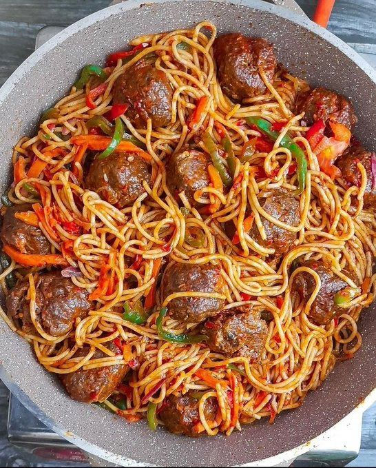 Meatball Spagetti. #3700