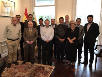 Gobierno califica de exitosa reunión del equipo jurídico boliviano en La Haya