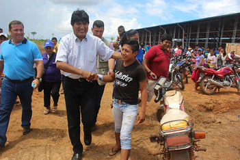 Presidente entregó moderno mercado indígena