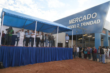 Presidente inaugura Mercado Modelo