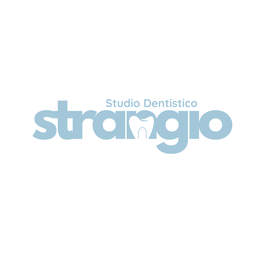 Radiografia dentale panoramica di una bocca a sinistra ea destra Radiografia dentale panoramica di una bocca a sinistra ea destra