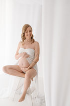 Babybauch Shooting im Cleanen Look
