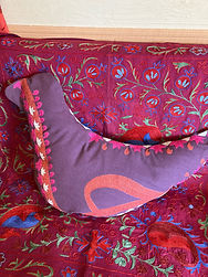 鳩さん刺繍クッション