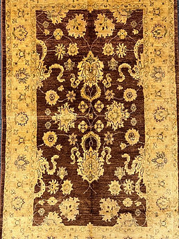 草木染め手織り絨毯　(アフガニスタン産)