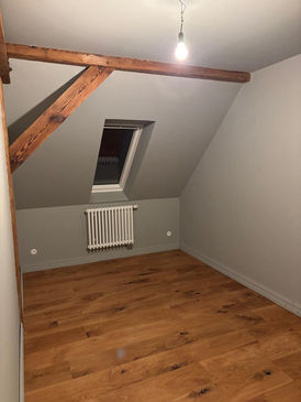 Boden renovieren Berlin – alter Boden entfernt und neuer Belag verlegt