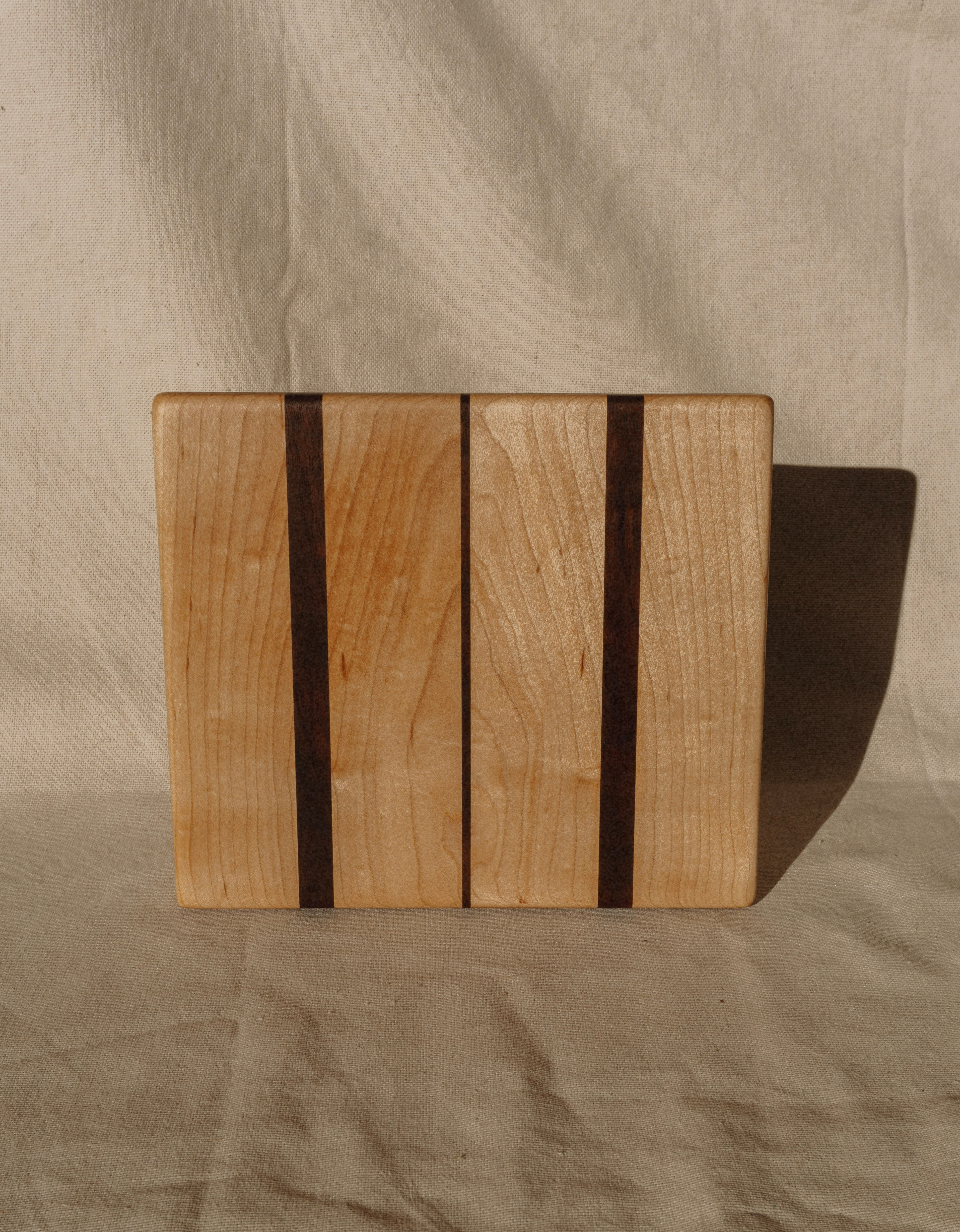 The Maple Walnut Mini