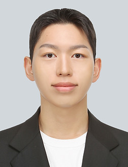 채진기_edited.jpg