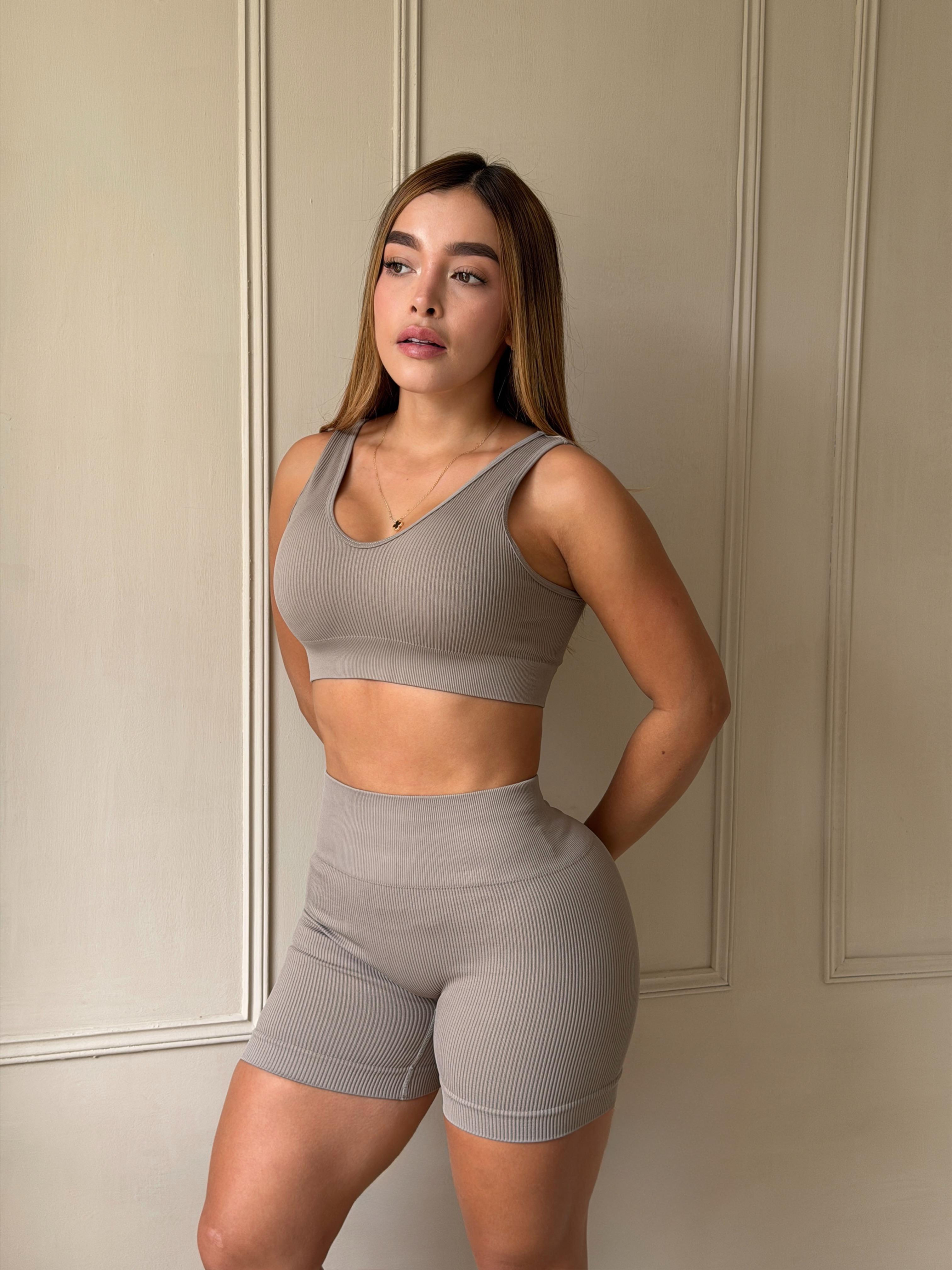 CONJUNTO AURORA SEAMLESS - GRIS 