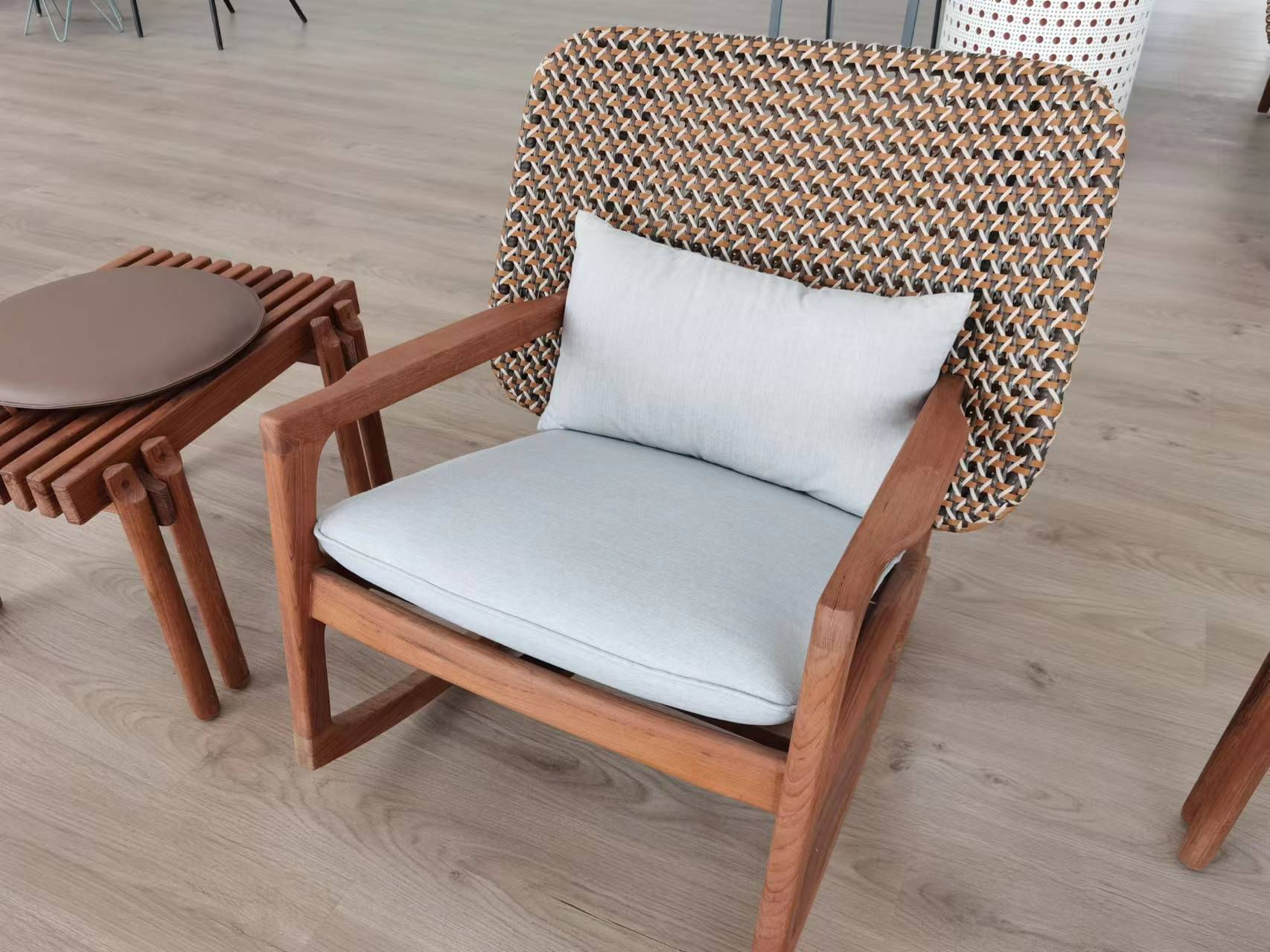 Lounge Chair, Wood Frame Patio Accent Chair with Cushion