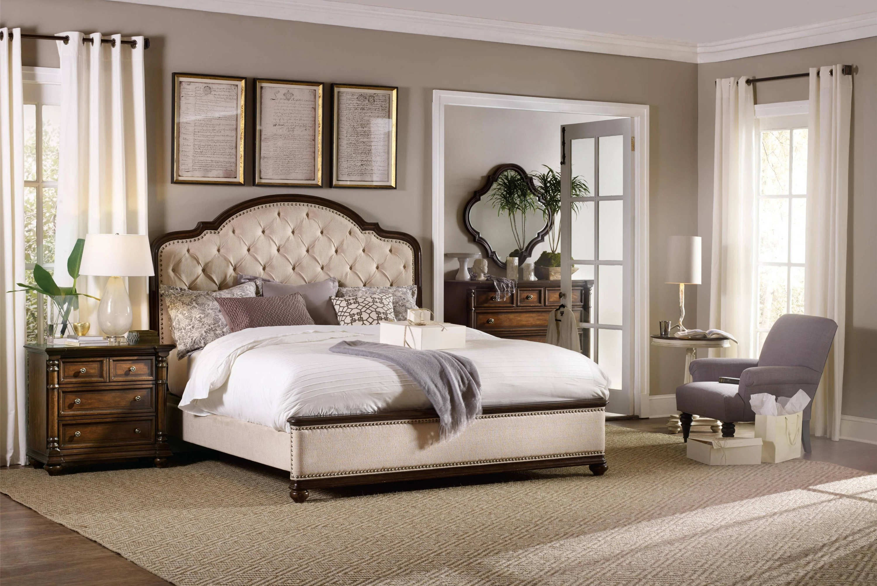 Traditional Brown Wood Bedroom Set