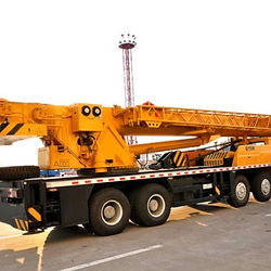 Lattice Boom Truck Crane On Hire