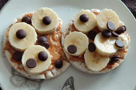 Banana, Dark Chocolate & Nut Butter Rice Cakes Recipe