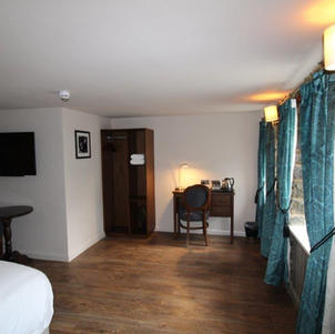 Room 1 Captain Cat Suite