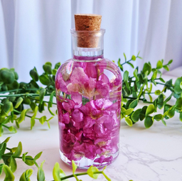 Floral preservation bottle shape