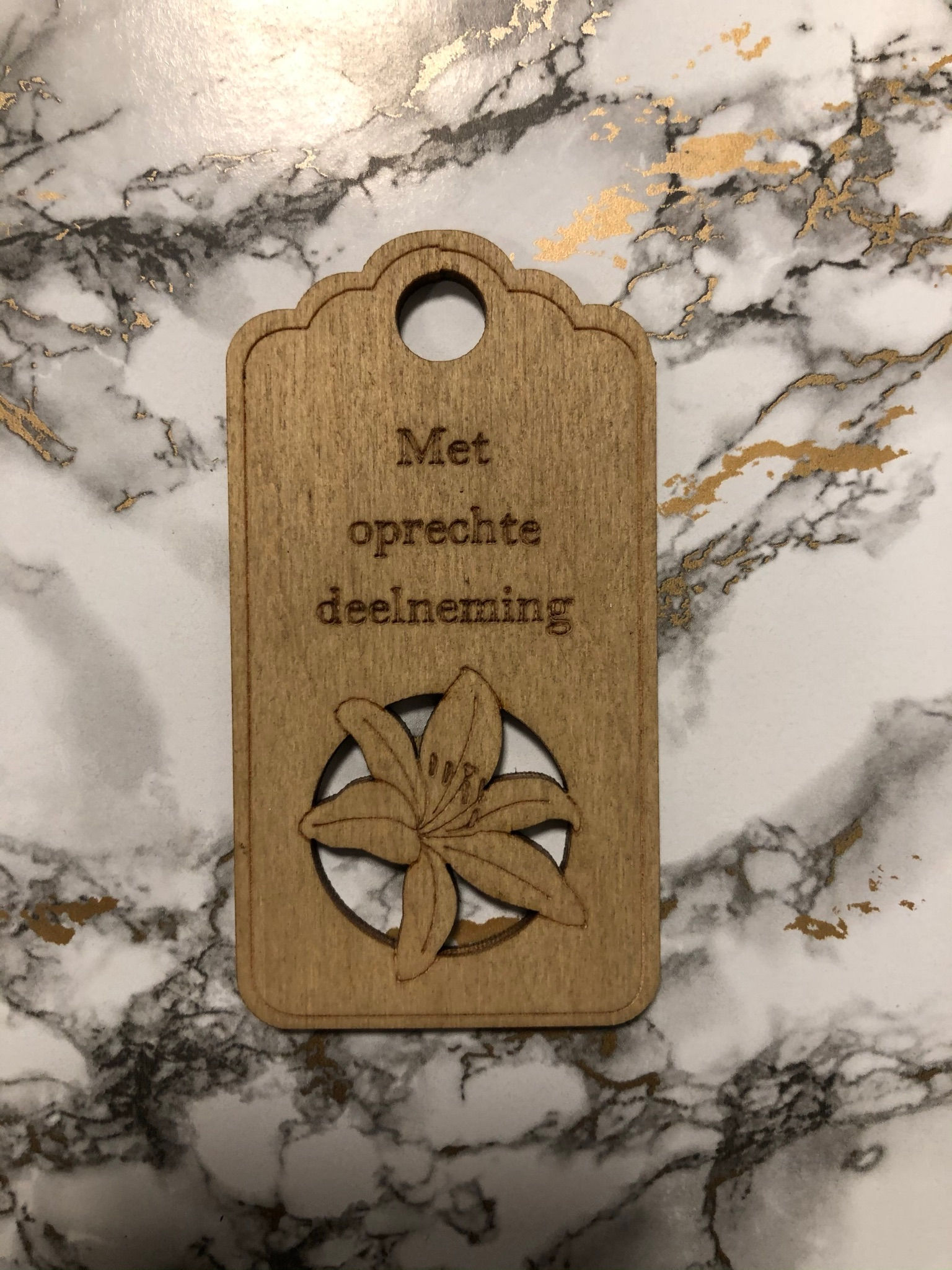 met oprechte deelneming