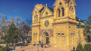 Discovery Walking Tours: 2 Days in Santa Fe