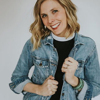 Pastor Amanda.jpg
