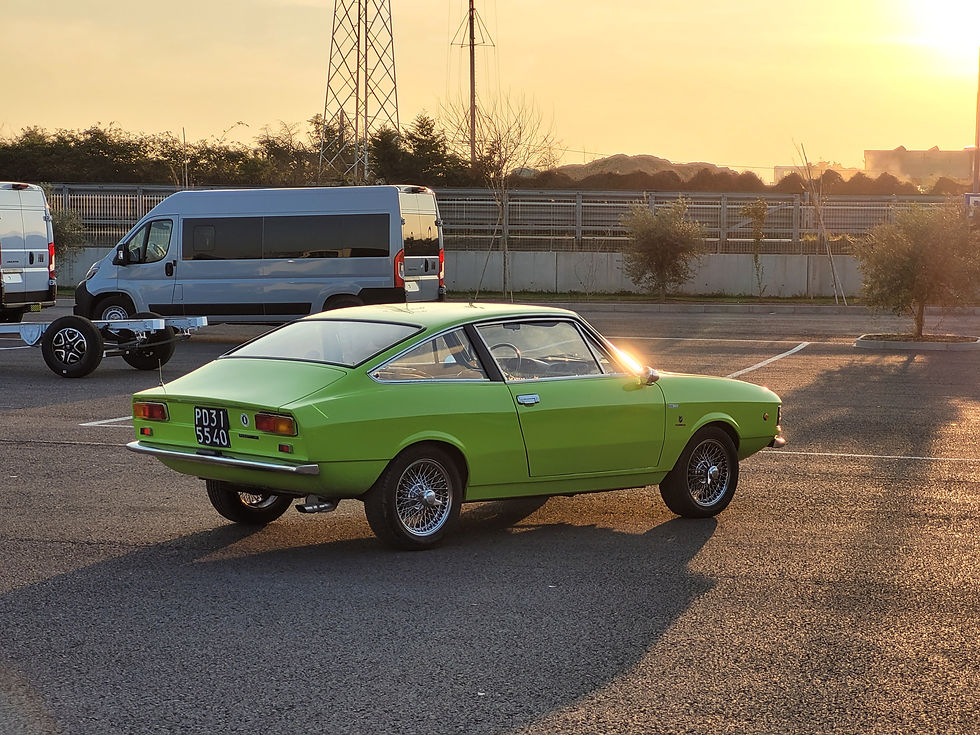 Miniature : FIAT 127 MORETTI / TARGHE E LIBRETTO ORIGINALI