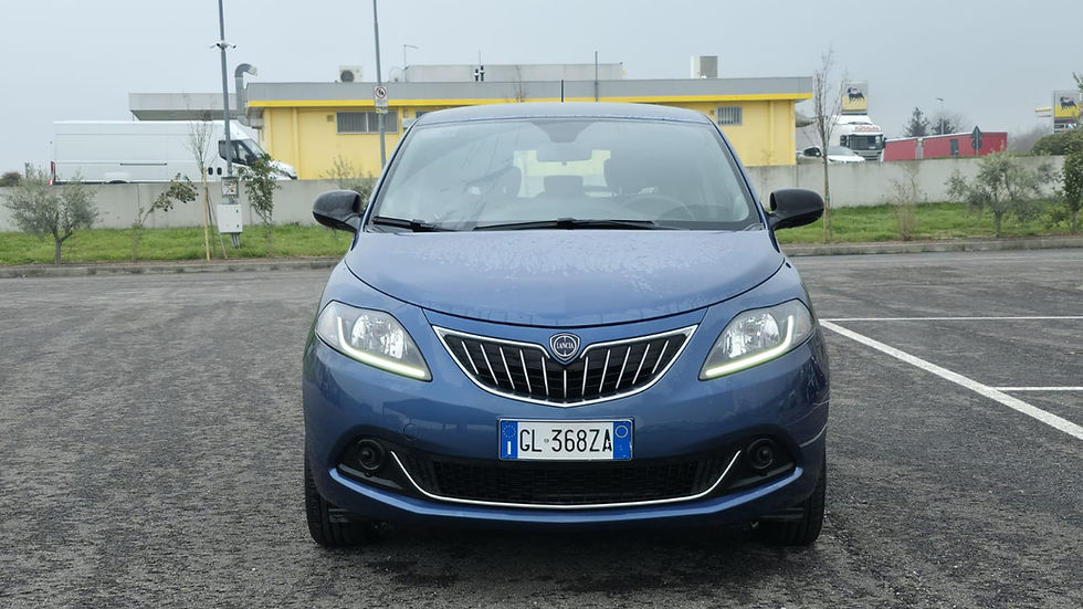 Miniaturbild: Lancia Ypsilon 1.0 Fire Fly EcoChic Silver