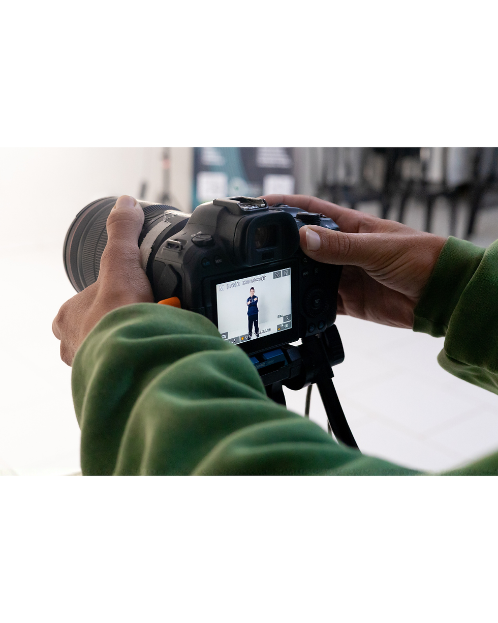 Projeto 'Sobe a Luz do Olhar' promove oficinas de fotografia e inclusão nas APAEs de Palmeira e Porto Amazonas