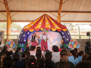 Espetáculo infantil leva arte e reflexão às escolas públicas da região com ações contra bullying, depressão e evasão escolar