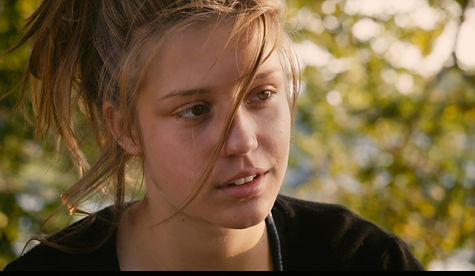 adele exarchopoulos.jpg