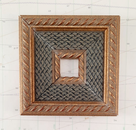 Small Ribbon & Net Frame Insert