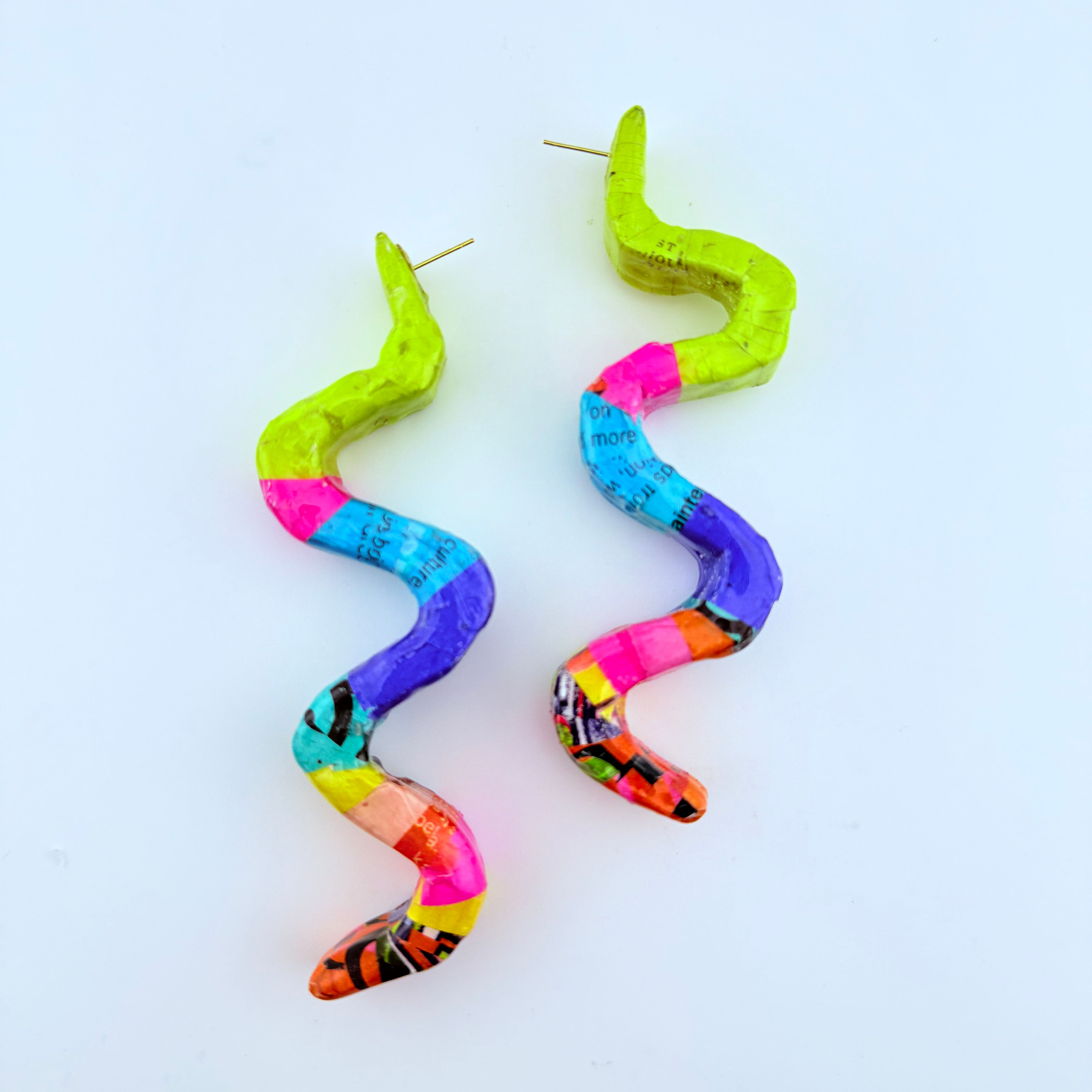 NEON CLEO | Spiral Hoop