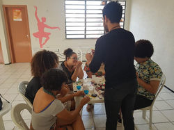 39296984_673461406364420_753833463008093