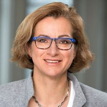 Claudia Schneider Heusi.jpeg