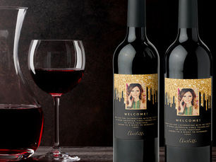 Review Birthday party photo black glitter gold welcome wine label