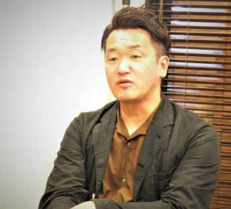 コロナ禍でも店舗再開初月から前年同月比１００ 超の客数地域密着立地と巣ごもり需要にマッチした新商品が寄与 Shoo La Rue シューラルー 内山 誠一 社長