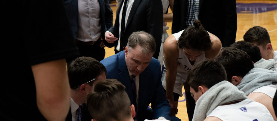Men’s basketball earns NCAA Tournament bid, will play St. Norbert