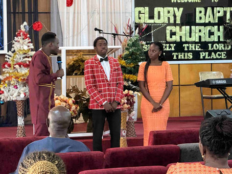 Gottesdienst in Glory Baptist Church