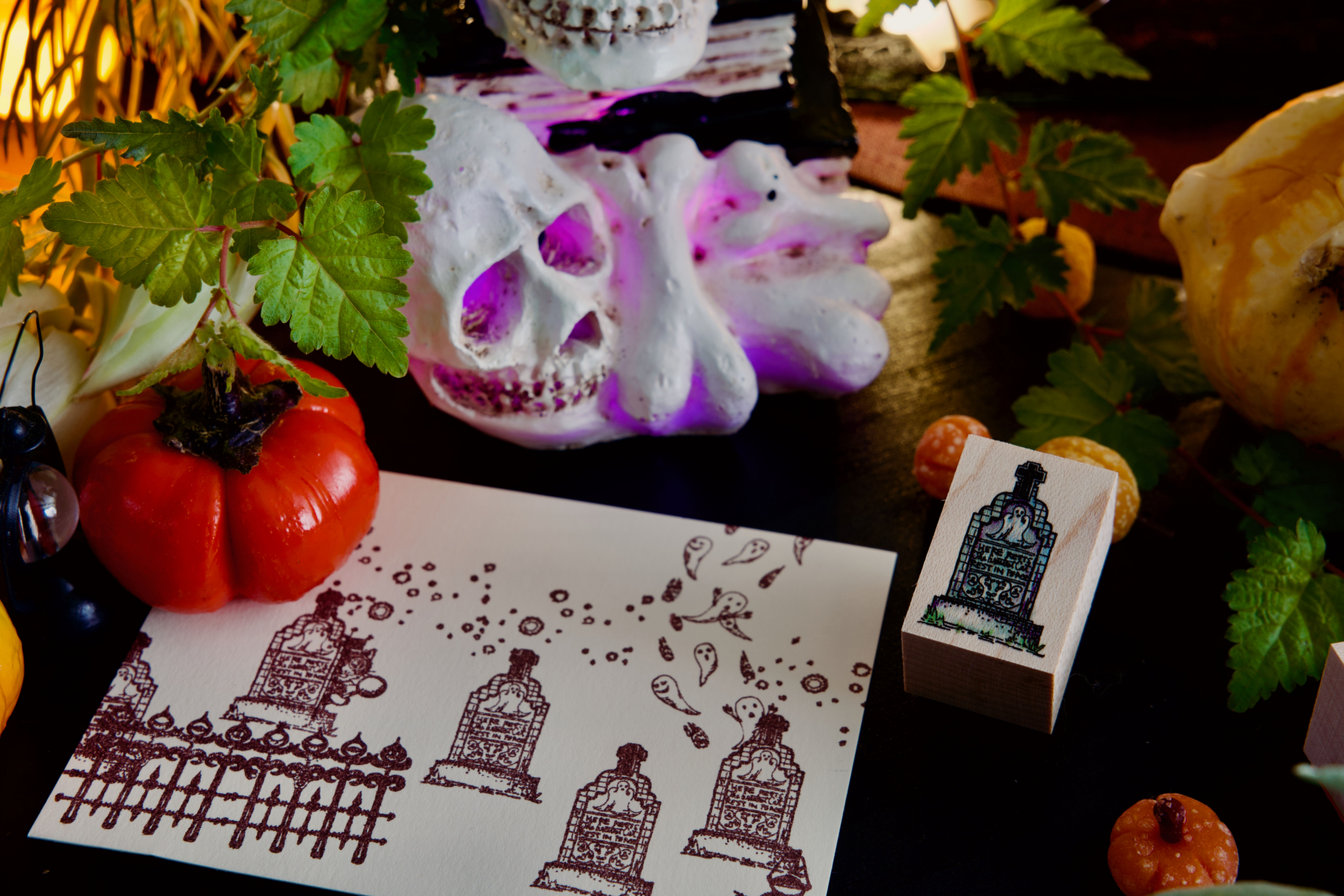 村外れのお墓/Abandoned Tomb