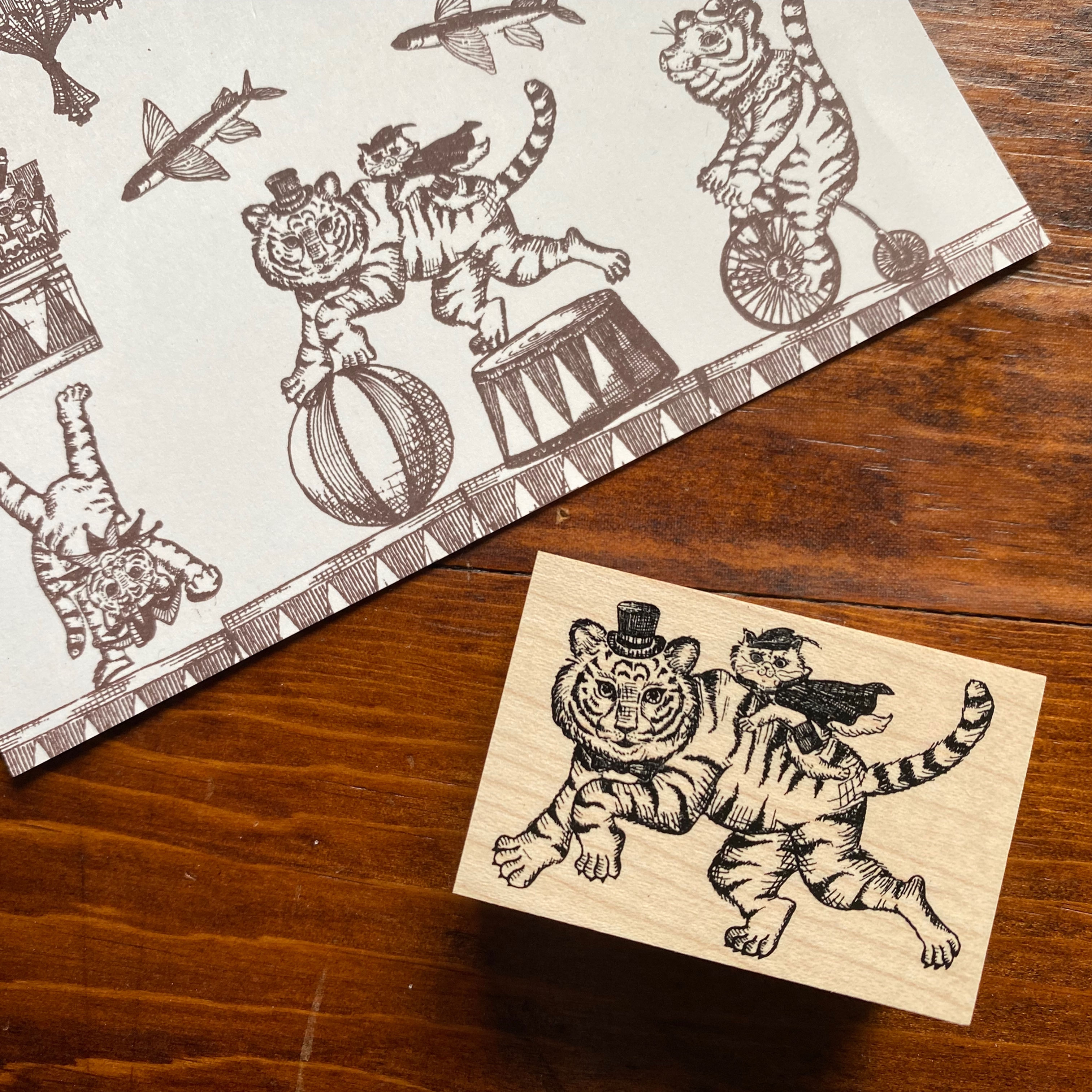 「ダリ」を乗せた「タイソン」 / Dali on Tyson