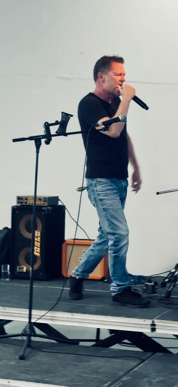 Rob Performing