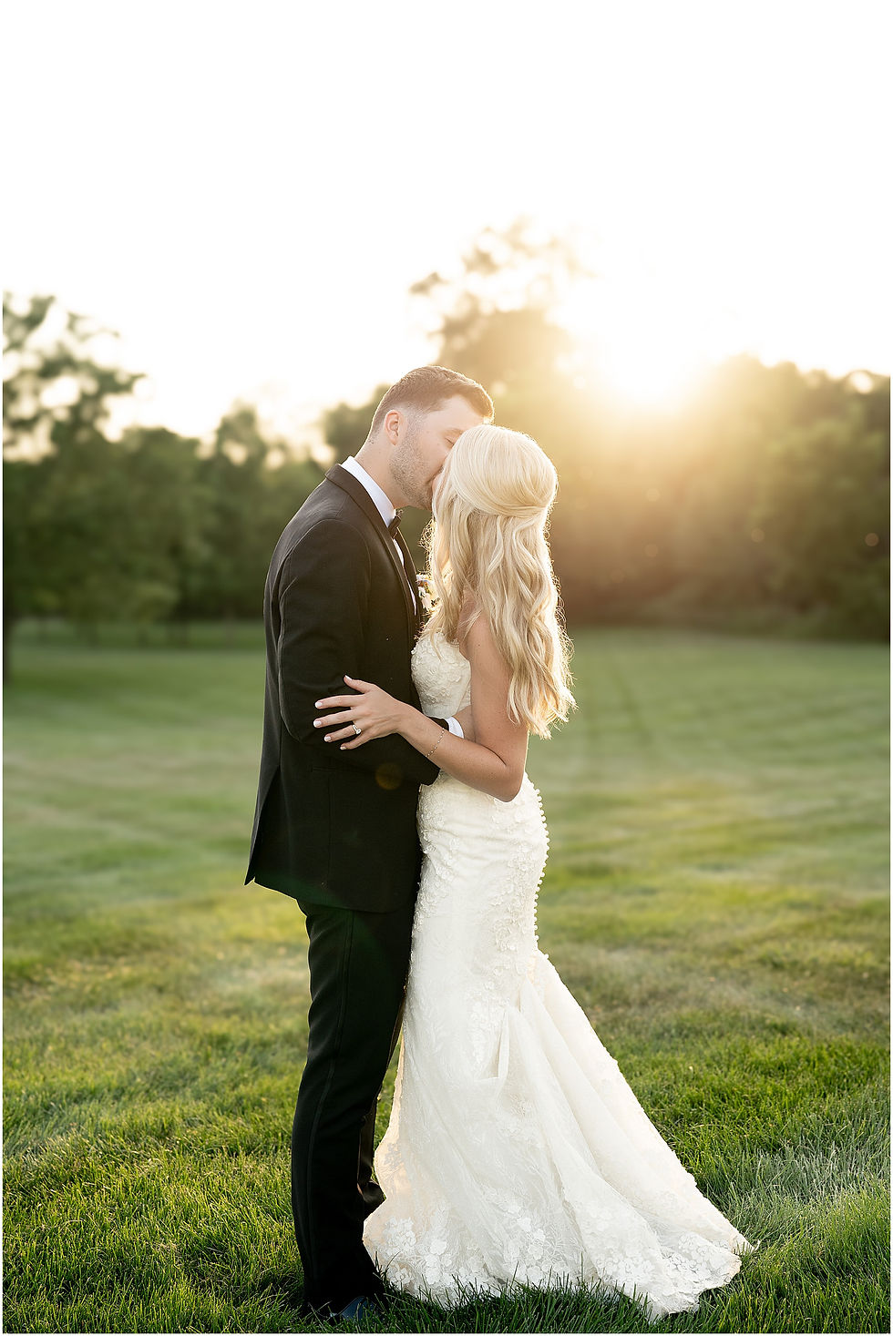 Sixpence wedding venue in Whitestown Indiana Sunset photos of bride and groom