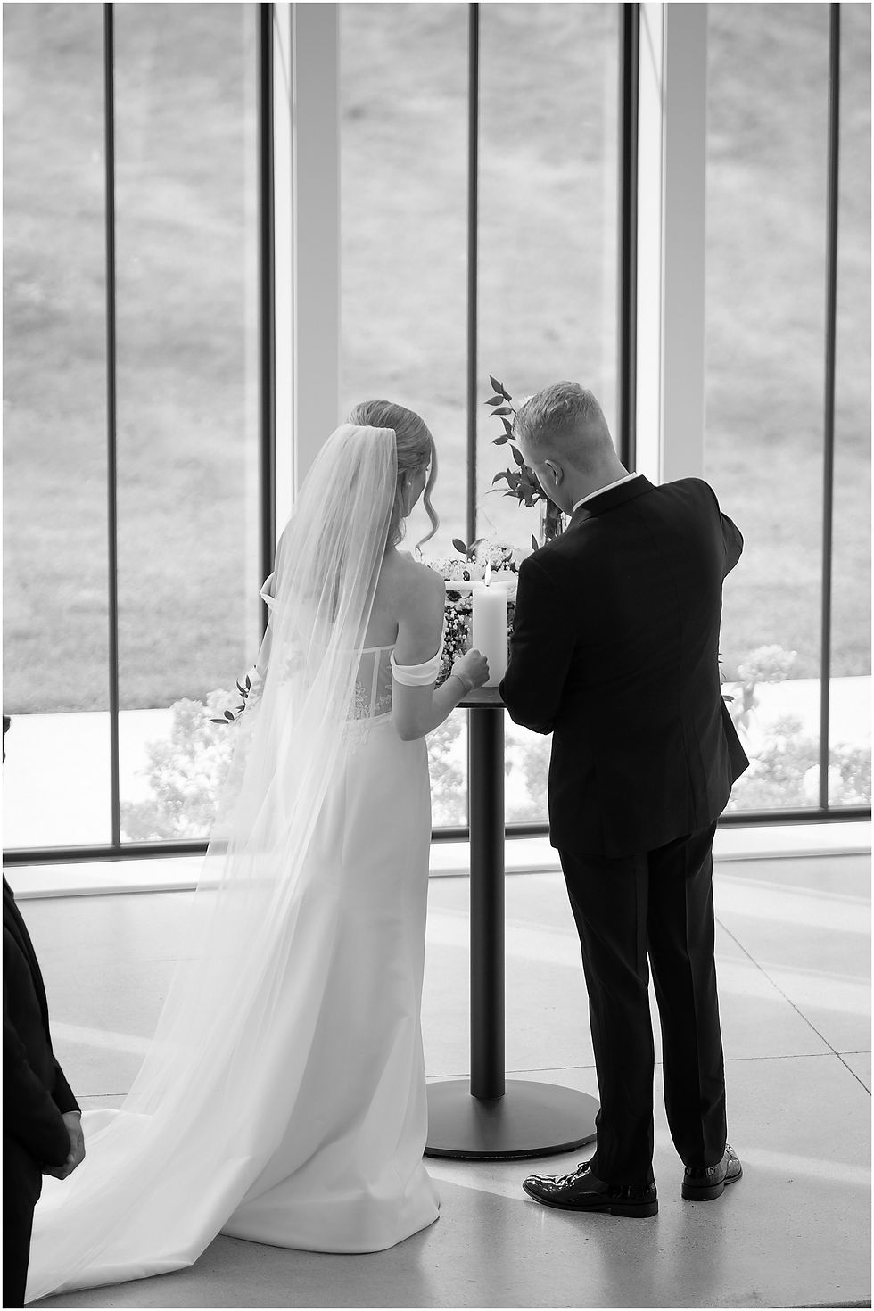 Westwood Vowery and Estate wedding in Solarium with white flowers