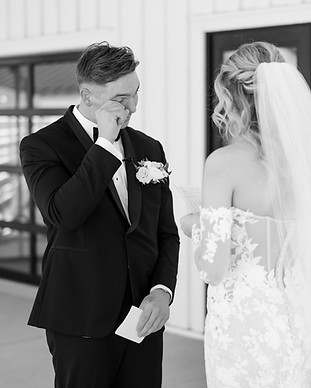 Wedding photos of the first look Indianapolis wedding photos 