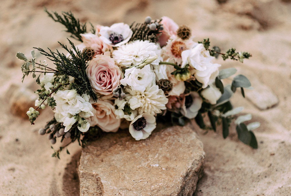moody-wedding-inspiration